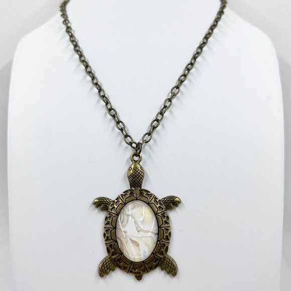 New / Handcrafted - Sweet Antiqued Gold Tone Sea Turtle 16” Chain Necklace - Picture 2 of 8
